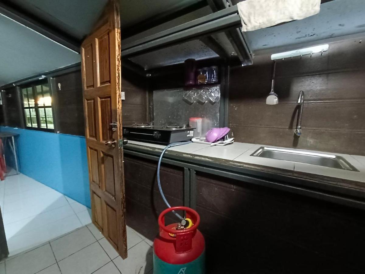 Homestay Koperasi Surau Alfalah Семпорна Экстерьер фото